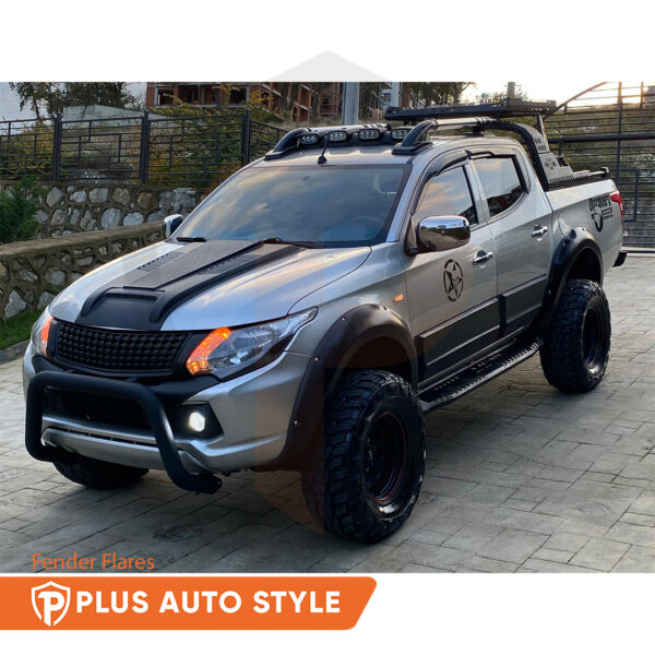MITSUBISHI L200 5 Series 2015-2019 Side Door Body Cladding - Image 4