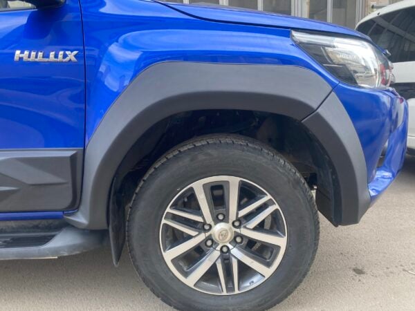 Toyota Hilux 8Th Generation 2015-2020 Fender Flares (6 Pcs) Matte Black - Image 3