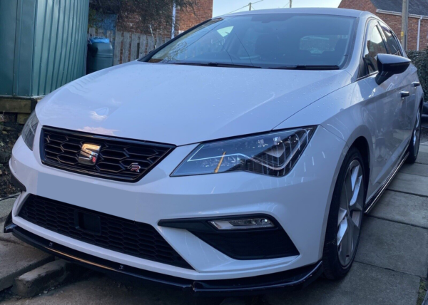 Front Splitter for SEAT Leon FR / Cupra MK3 Facelift (2017-2019) - Image 2