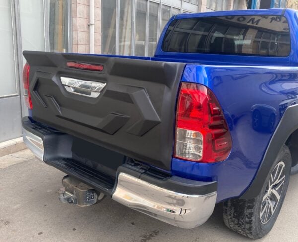 Toyota Hilux 8Th Generation 2015-2020 Full Tailgate Cover - Image 2