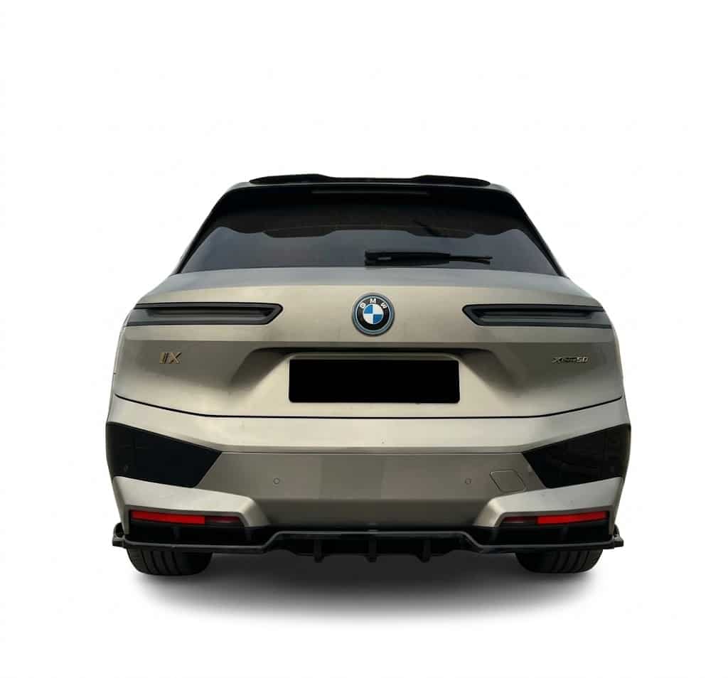 BMW iX M-Pack i20 2019+ Spoiler Cap 3 Gloss black rear spoiler cap extension for BMW iX i20 M-Pack (2021+), aggressive roof wing lip for electric SUV.