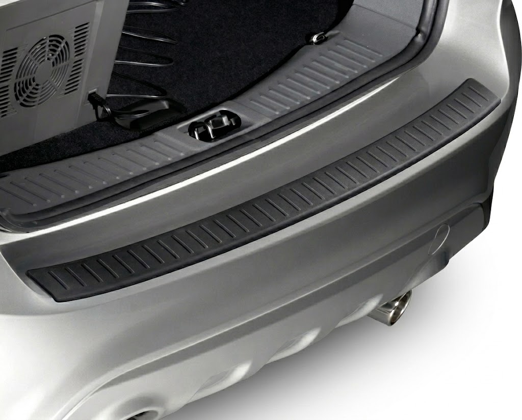 Rear Bumper Protector Cover Guard for Ford Kuga MK2 2013-2019 / MK3 2020+ 1 Matte black rear bumper protector guard for Ford Kuga MK2 (2013-2019), anti-scratch bumper shield.