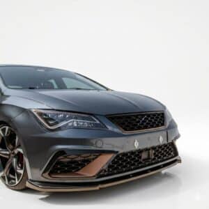 Gloss black front splitter for Seat Leon Mk3.5 Facelift FR and Cupra (2017-2019), aggressive front bumper lip spoiler.