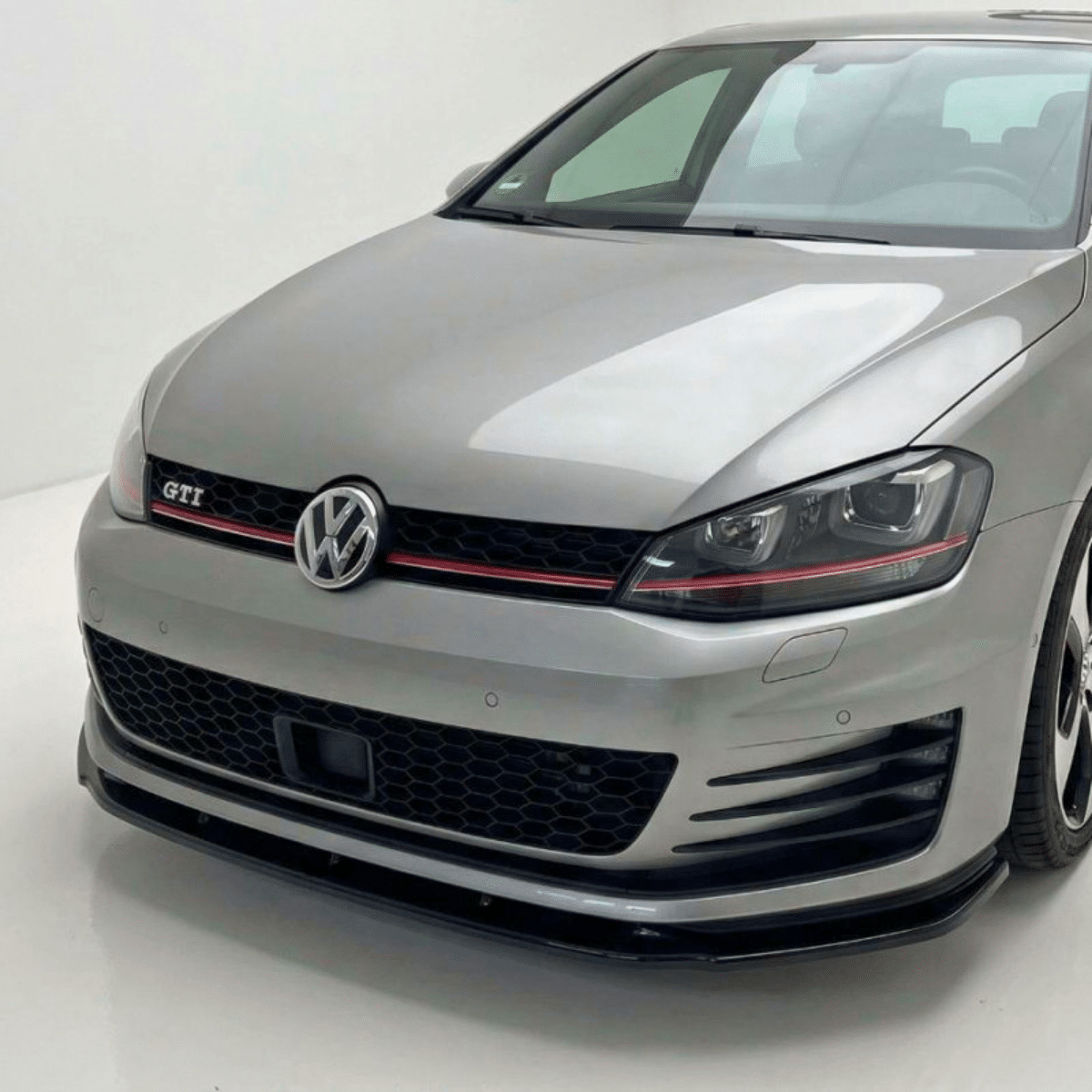Front Splitter V.1 for VW Golf MK7 GTI / GTD (2013–2016) 3 VW Golf GTI MK7 Front Splitter Side Profile Gloss Black 2013-2016